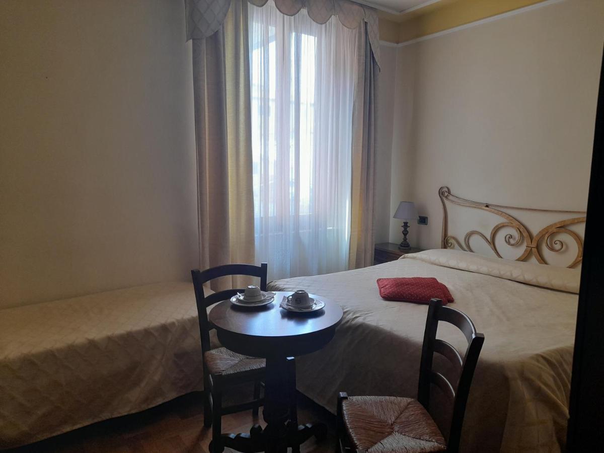 Petit Chateau Montecatini Terme Extérieur photo