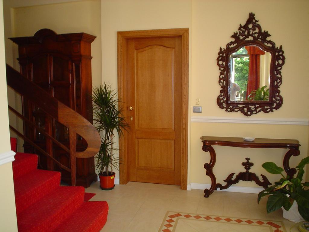 Petit Chateau Montecatini Terme Extérieur photo