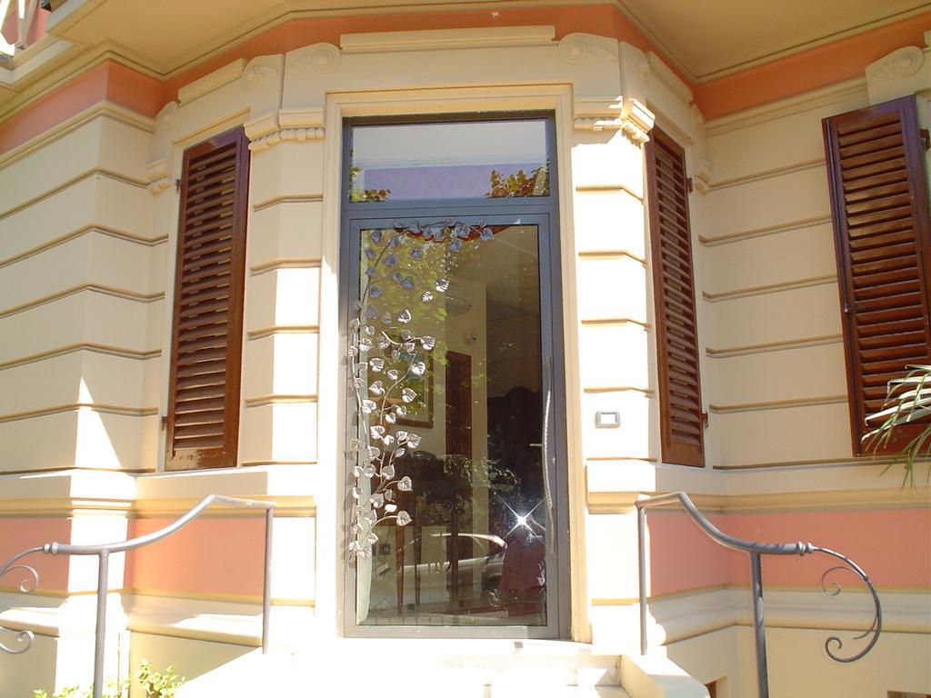 Petit Chateau Montecatini Terme Extérieur photo